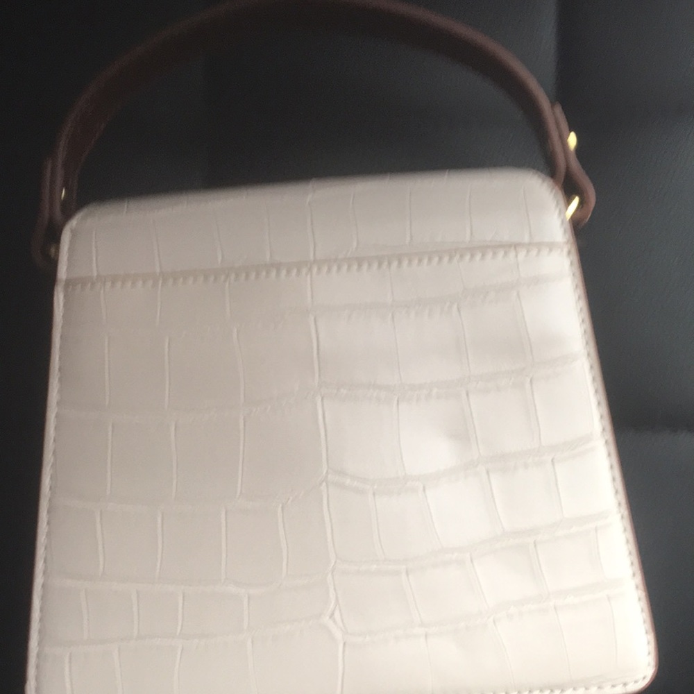 New Two ways  bag  crossbody / hand held - Picture 7 of 8